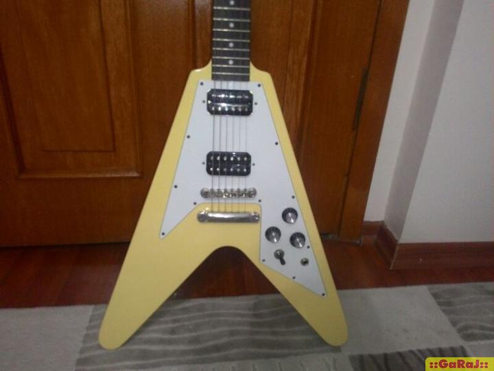 Epiphone flying v 67 deals